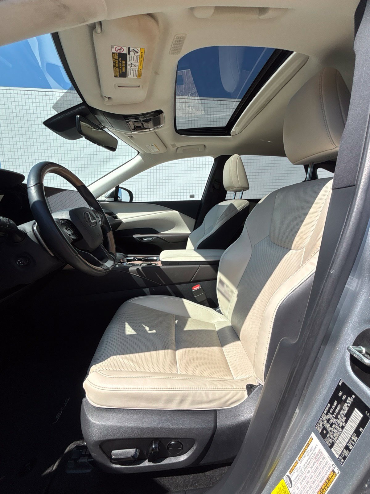 Used 2024 Lexus RX 350 Premium Plus w/ Cold Area Package FWD image 5