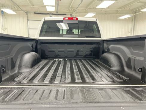 Used 2016 RAM 1500 Laramie w/ Convenience Group image 25