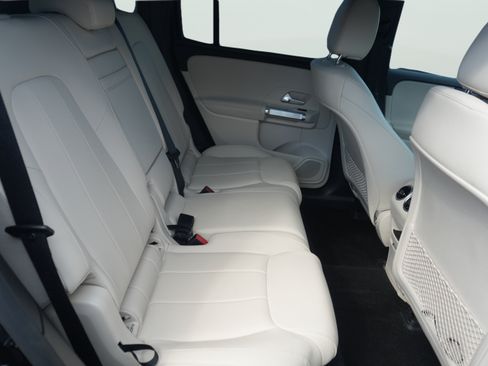 Used 2023 Mercedes-Benz EQB 250+ image 23