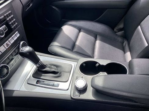 Used 2013 Mercedes-Benz C 250 Luxury image 31