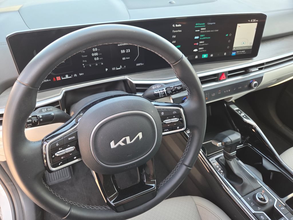 Used 2025 Kia Sorento SX AWD/4WD image 34