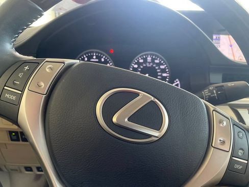 Used 2013 Lexus ES 350 w/ Luxury Pkg FWD image 30