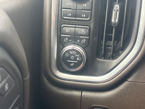 Used 2022 GMC Sierra 1500 Denali w/ Denali Premium Package image 21