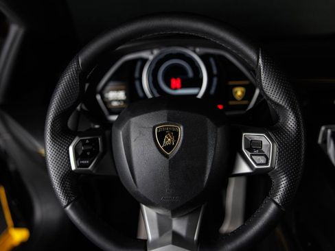 Used 2013 Lamborghini Aventador LP 700-4 image 22