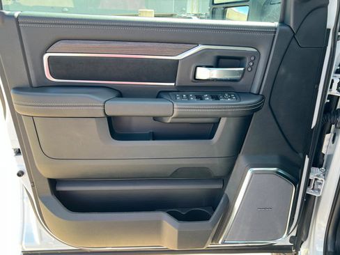 New 2026 RAM 3500 Laramie AWD/4WD image 14