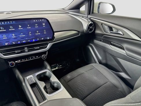 Used 2025 Chevrolet Equinox EV LT w/ Comfort Package FWD image 22