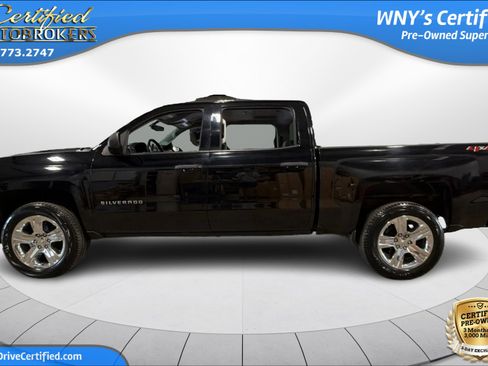 Used 2018 Chevrolet Silverado 1500 Custom w/ Custom Value Package AWD/4WD image 10