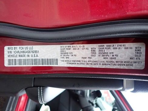 New 2025 Jeep Grand Cherokee Limited w/ MOPAR Finishing Package AWD/4WD image 16