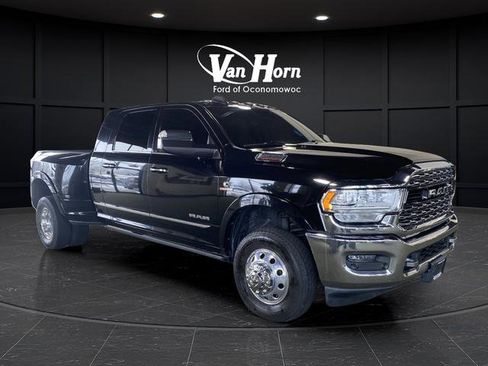 Used 2019 RAM 3500 Limited w/ Max Tow Package image 1