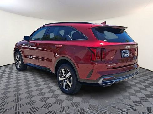 Certified 2023 Kia Sorento S FWD image 5