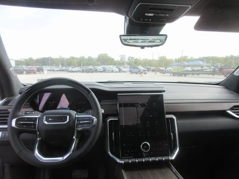 New 2026 GMC Acadia Denali Ultimate image 17