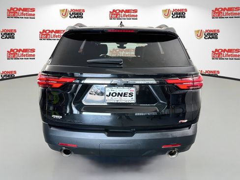 Used 2023 Chevrolet Traverse RS AWD/4WD image 16