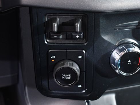 New 2025 Ford F150 XLT w/ Equipment Group 302A MID image 31