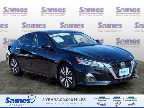 Used 2022 Nissan Altima 2.5 SV w/ SV Premium Package FWD image 1