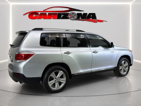Used 2012 Toyota Highlander Limited w/ Tow Pkg AWD/4WD image 5
