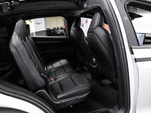 Used 2023 Tesla Model X AWD/4WD image 41