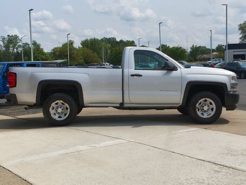 Used 2018 Chevrolet Silverado 1500 W/T w/ WT Convenience Package AWD/4WD image 11