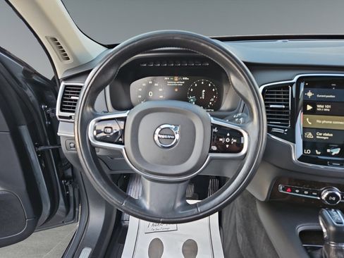 Used 2016 Volvo XC90 T6 Momentum w/ Protection Package Plus image 10