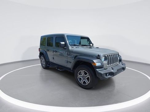 Used 2023 Jeep Wrangler Unlimited Sport w/ Sun And Sound Package AWD/4WD image 2