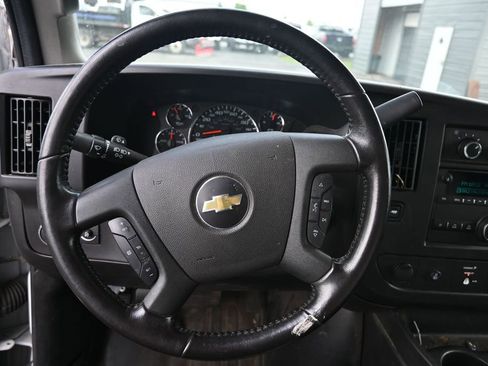 Used 2022 Chevrolet Express 3500 w/ Power Convenience Package RWD image 15