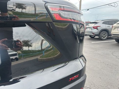 Used 2025 Chevrolet Equinox RS image 15