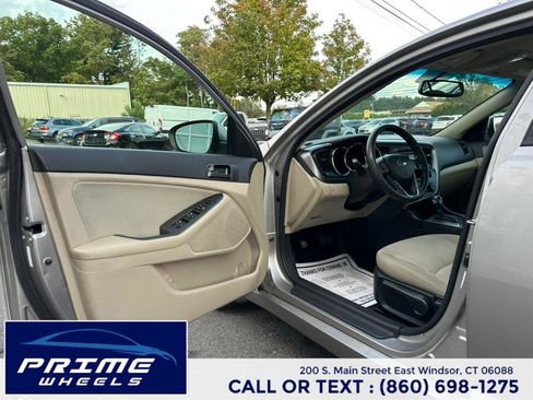 Used 2013 Kia Optima LX image 9