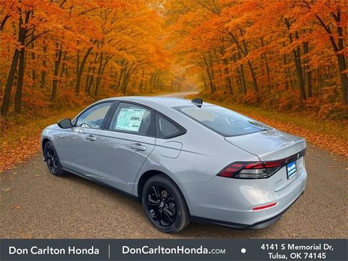 New 2025 Honda Accord SE image 6