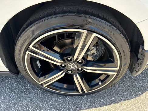 Used 2023 Honda Accord Sport image 12