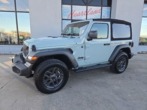 Used 2024 Jeep Wrangler Sport S image 3