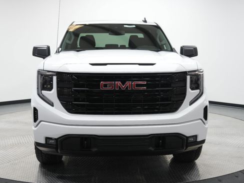 New 2026 GMC Sierra 1500 Elevation image 2