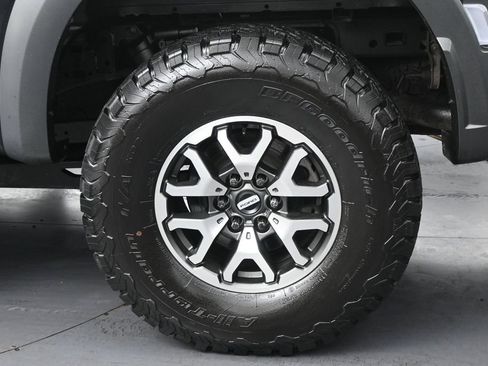 Used 2023 Ford F150 Raptor AWD/4WD image 43