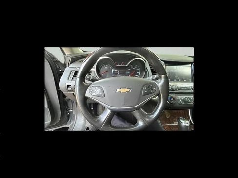 Used 2014 Chevrolet Impala LTZ FWD image 3