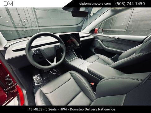 Used 2026 Tesla Model Y AWD image 16