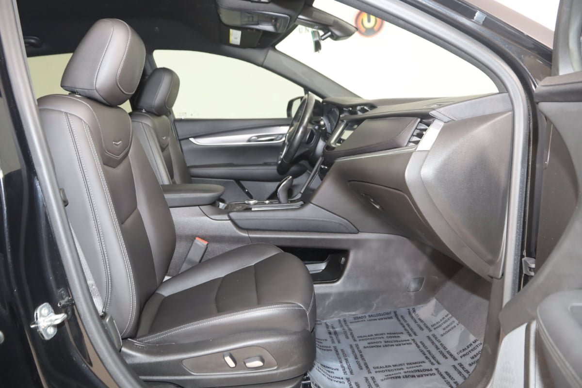 Used 2022 Cadillac XT5 Luxury FWD image 12