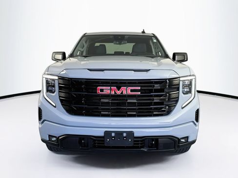 Used 2024 GMC Sierra 1500 Elevation AWD/4WD image 2