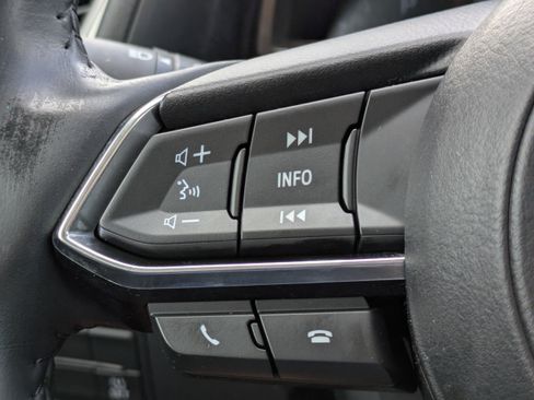 Used 2018 MAZDA MAZDA3 Touring FWD image 23