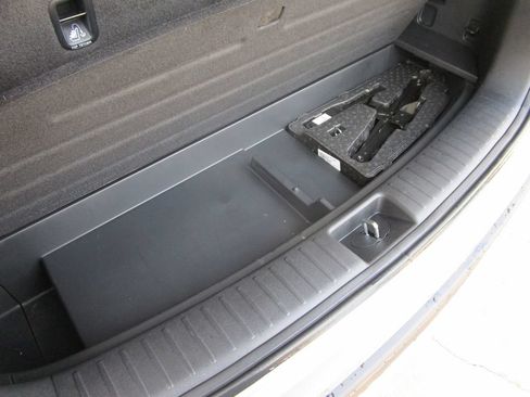 Used 2025 Kia Sorento S w/ Panoramic Sunroof Package FWD image 17