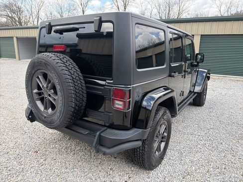 Used 2018 Jeep Wrangler Unlimited Sport image 8