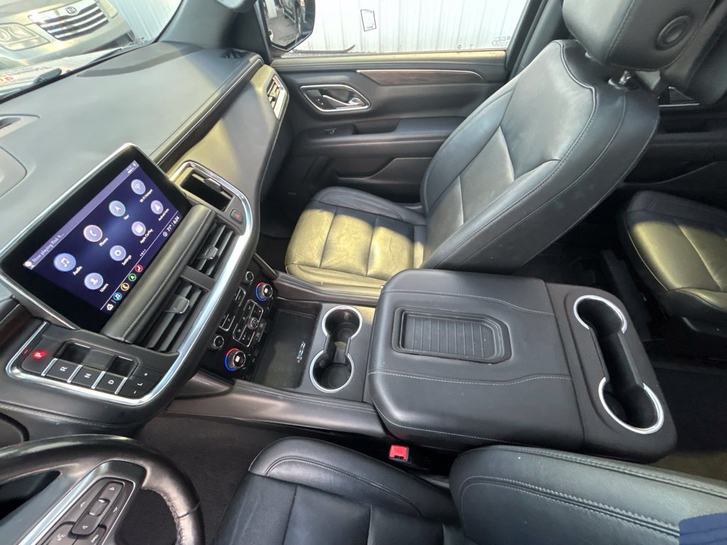 Used 2021 Chevrolet Tahoe Z71 w/ Luxury Package AWD/4WD image 15