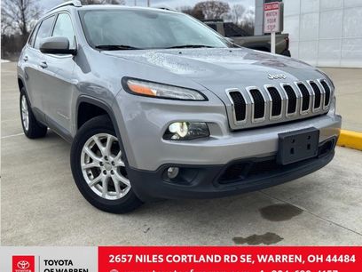 Used 2017 Jeep Cherokee Latitude w/ Safety/Convenience Group