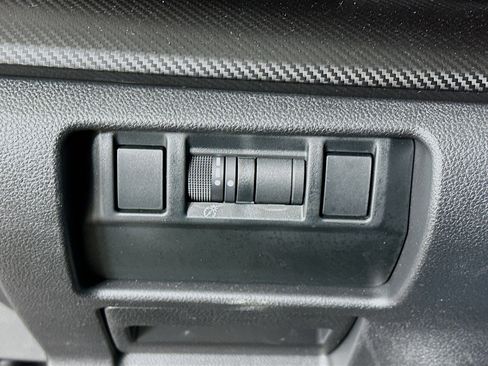 Used 2024 Subaru Crosstrek 2.0i Premium image 17