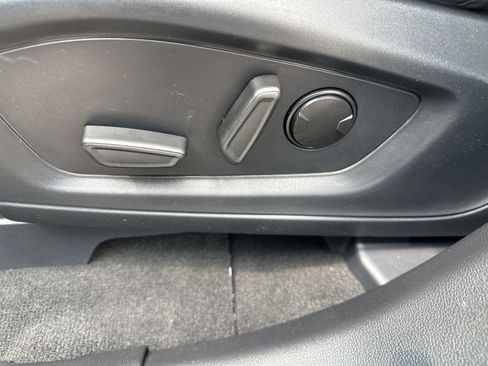 New 2025 Ford Explorer Active w/ Active Comfort Package image 16