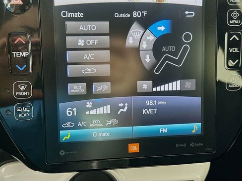 Used 2018 Toyota Prius Prime Advanced FWD image 14
