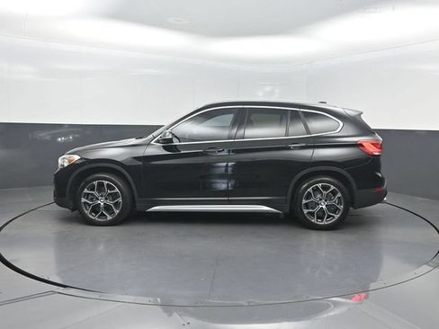 Used 2022 BMW X1 sDrive28i w/ Premium Package FWD image 3
