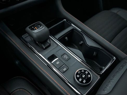 New 2025 Nissan Pathfinder Rock Creek image 28