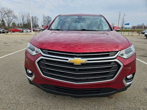 Used 2019 Chevrolet Traverse LT w/ LT Premium Package image 2