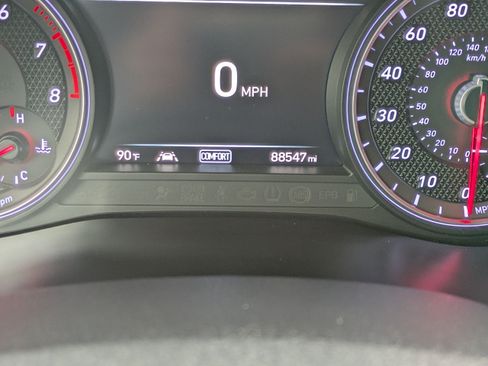 Used 2020 Genesis G70 2.0T RWD image 26