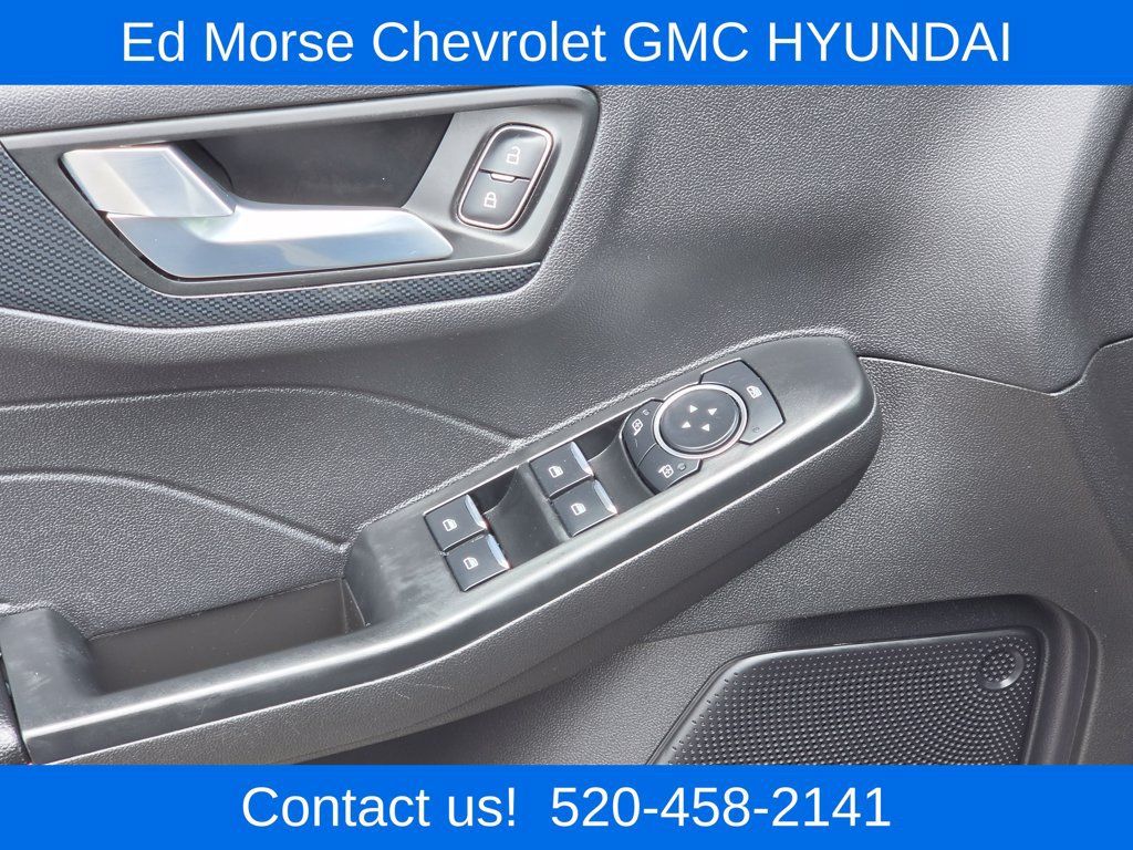 Used 2025 Ford Escape ST-Line AWD/4WD image 11