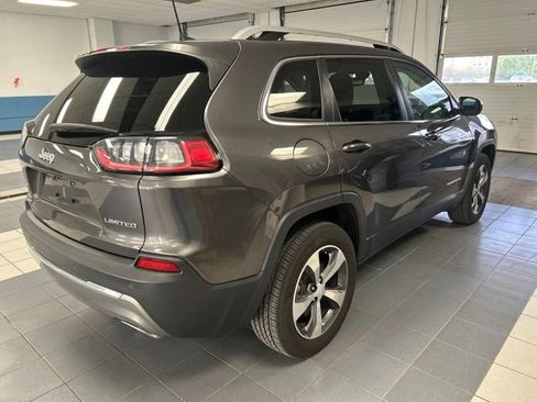 Used 2019 Jeep Cherokee Limited AWD/4WD image 6