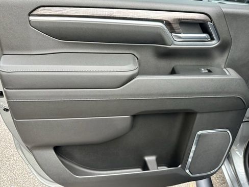 Used 2024 Chevrolet Silverado 2500 LTZ w/ LTZ Convenience Package image 22